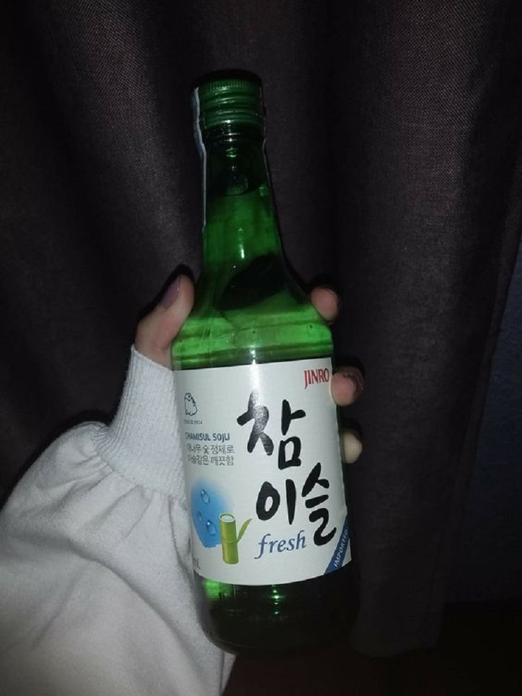 Ảnh rượu bia tự chụp soju