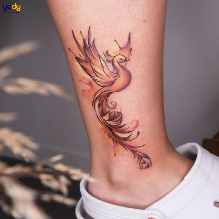 Tattoo phượng hoàng ở chân