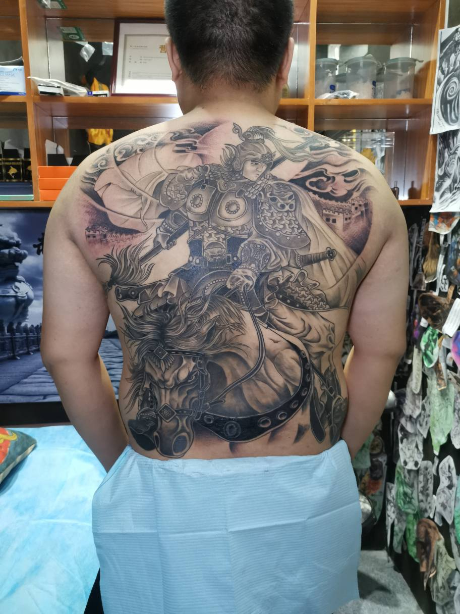 Tattoo Triệu Vân cưỡi ngựa mạnh mẽ