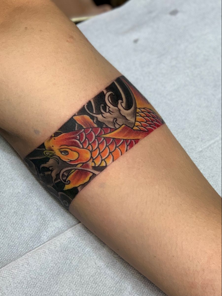 Tattoo vòng tay Nhật cổ hoạ tiết cá chép đẹp