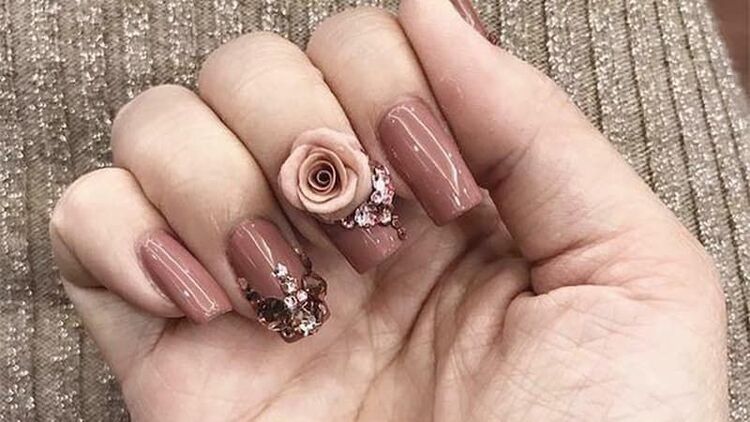 Mẫu nail cô dâu