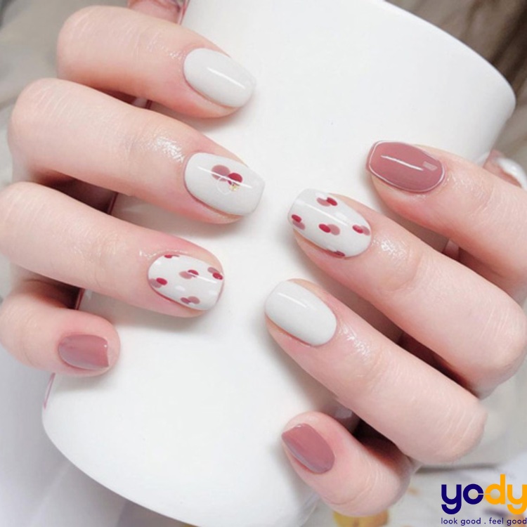 Nail màu trắng sữa