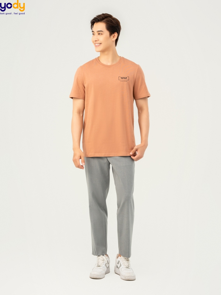 Nên mặc form dáng Regular Fit hay Slim Fit?