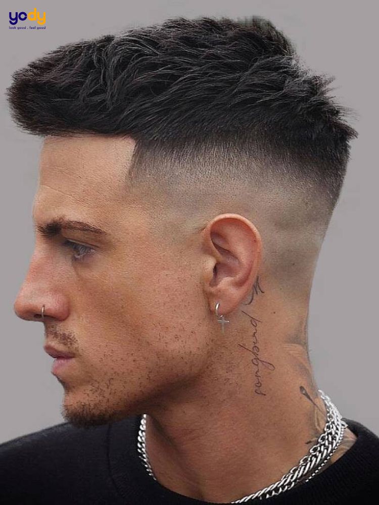 Tóc Mohican ngắn tỉa tự nhiên