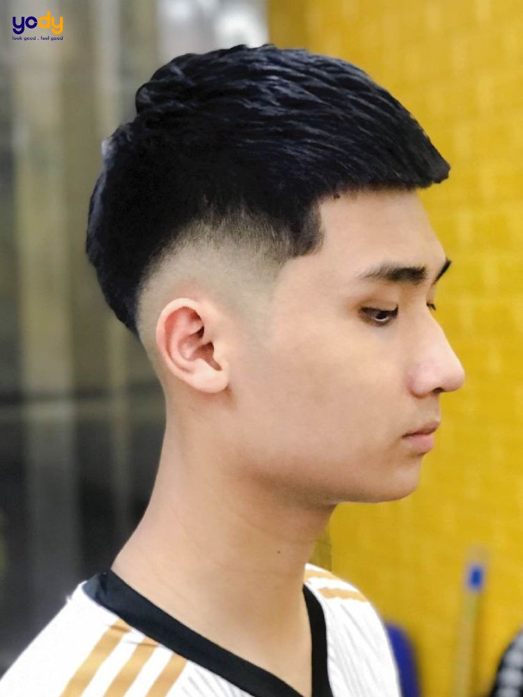 Tóc Mohican ngắn cho học sinh 