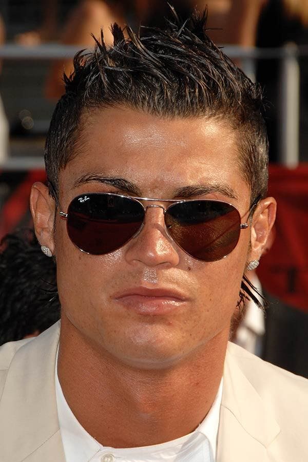 kiểu tóc Ronaldo đẹp