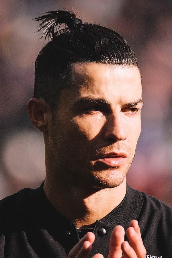 kiểu tóc Ronaldo đẹp