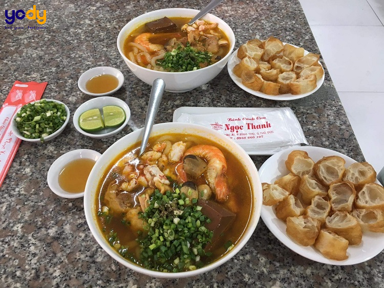 Bánh canh cua full topping