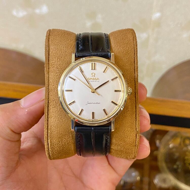 giá đồng hồ Omega