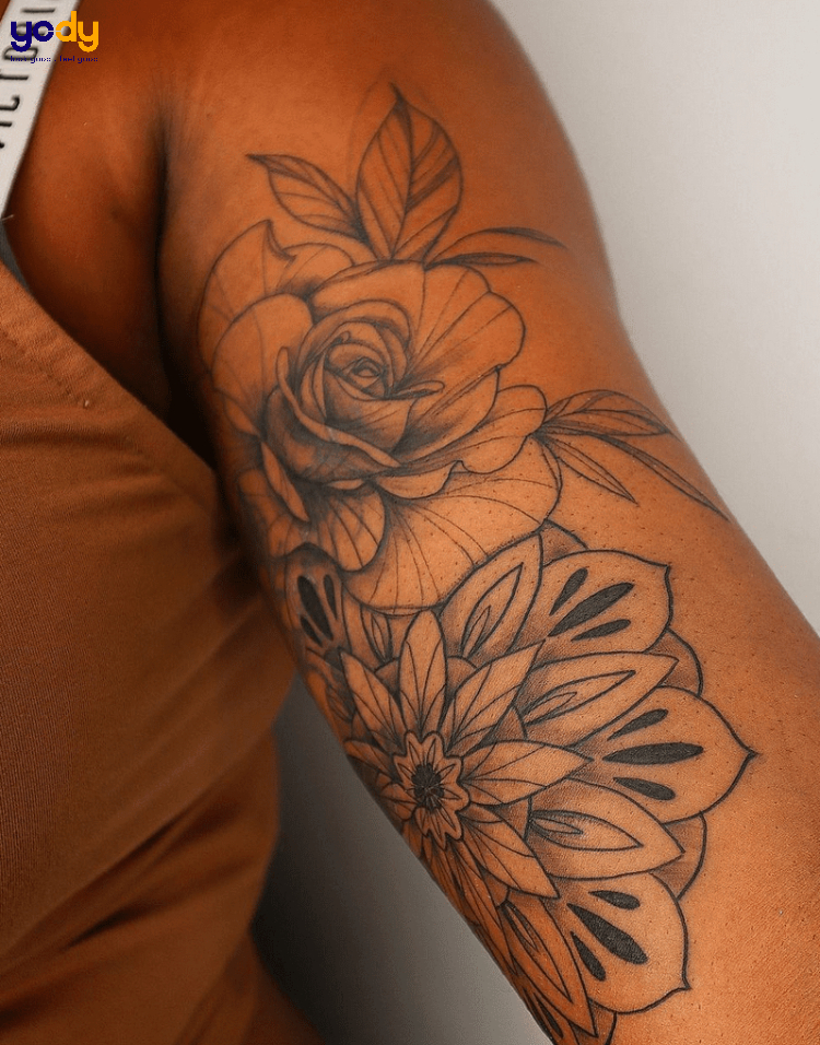 Tattoo bông hồng ở tay đẹp