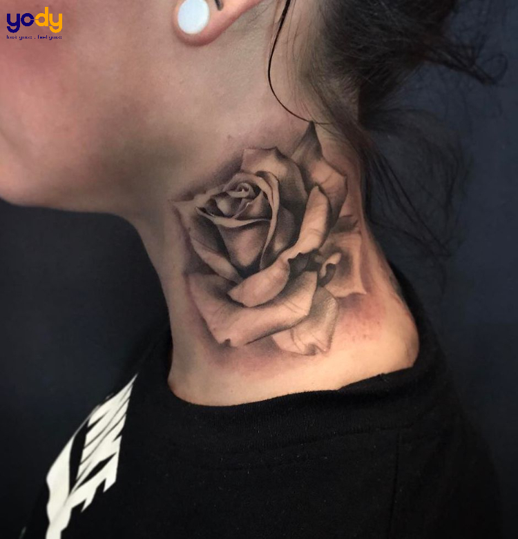 Tattoo hoa hồng đẹp ở cổ