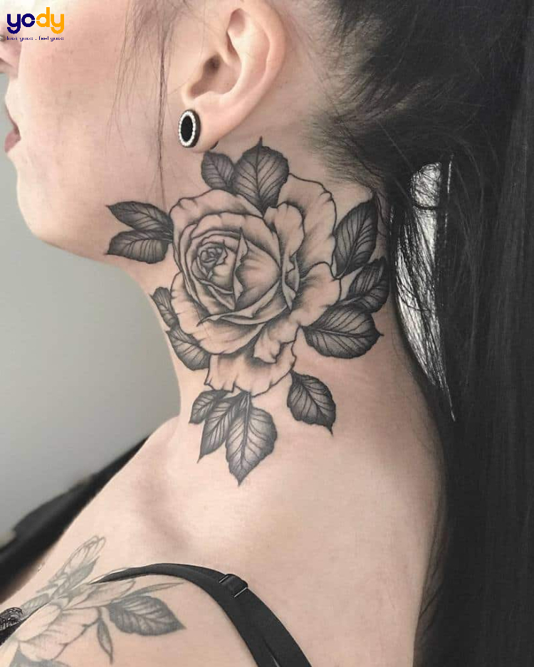 Tattoo hoa hồng cho nàng cá tính mạnh