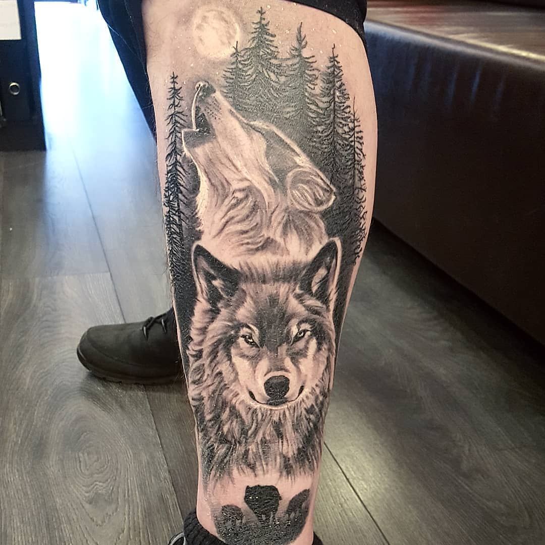 Tattoo con sói ngắm trăng 