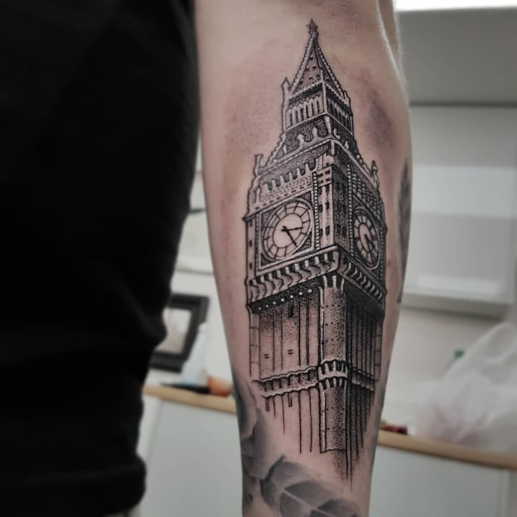 Tattoo đồng hồ Big Ben