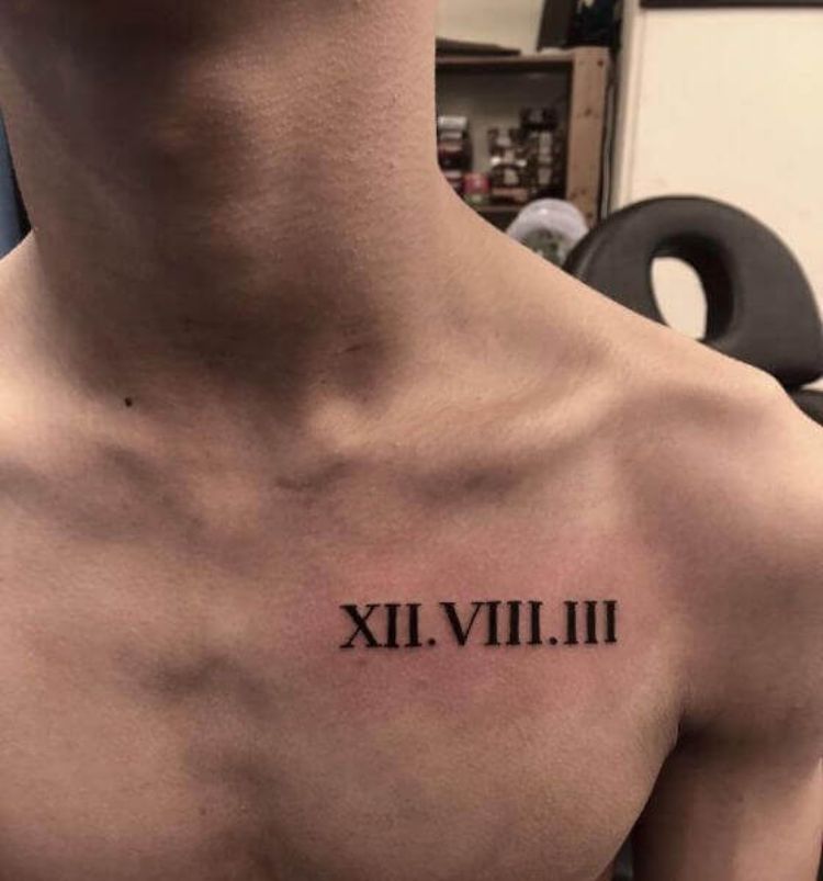 Tattoo số La Mã đẹp ở ngực