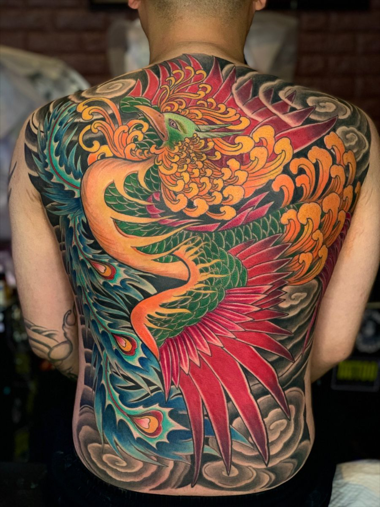 Tattoo phượng hoàng phong thuỷ kín lưng