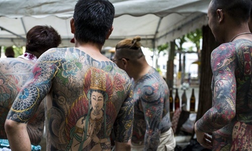 Hình xăm Yakuza kín người