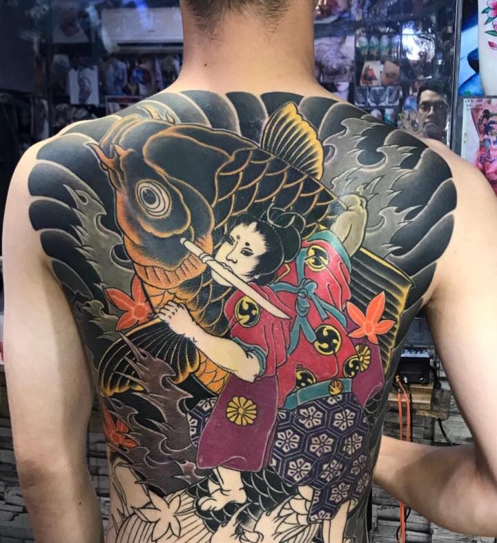 Hình xăm Yakuza kín lưng