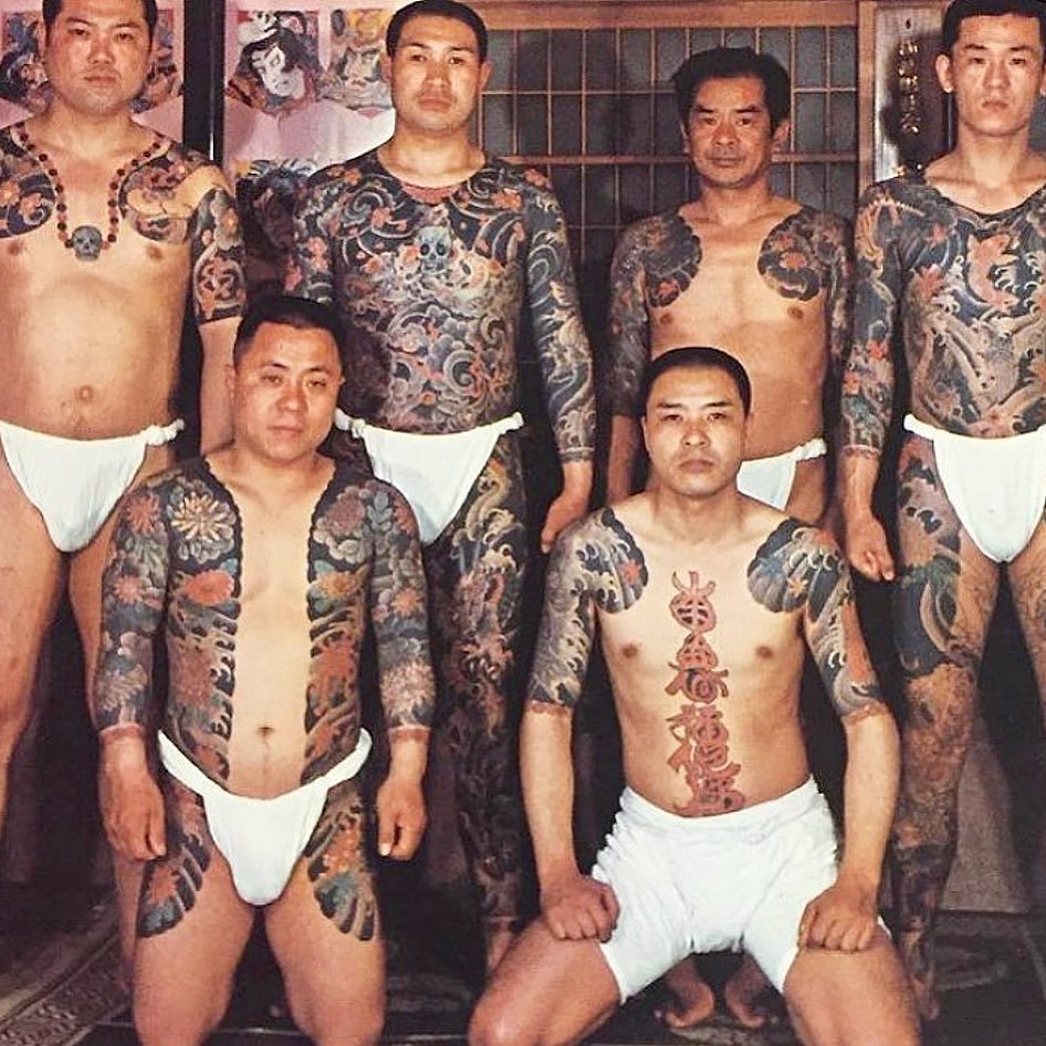 Hình xăm Yakuza kín người