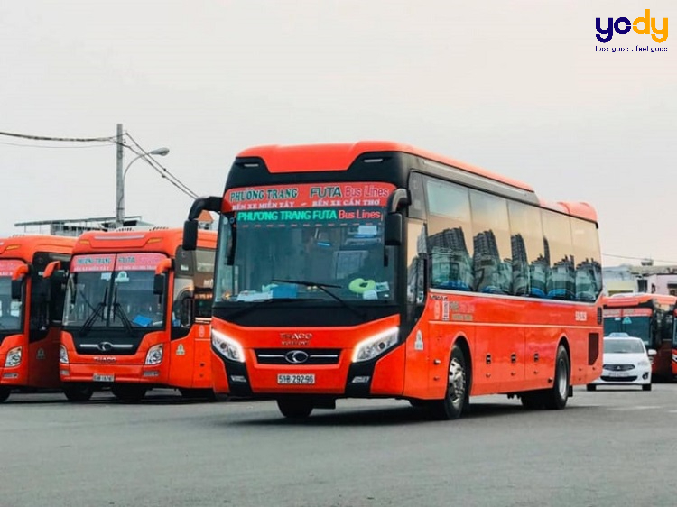 di chuyển tới khu du lịch Quảng Ninh Gate