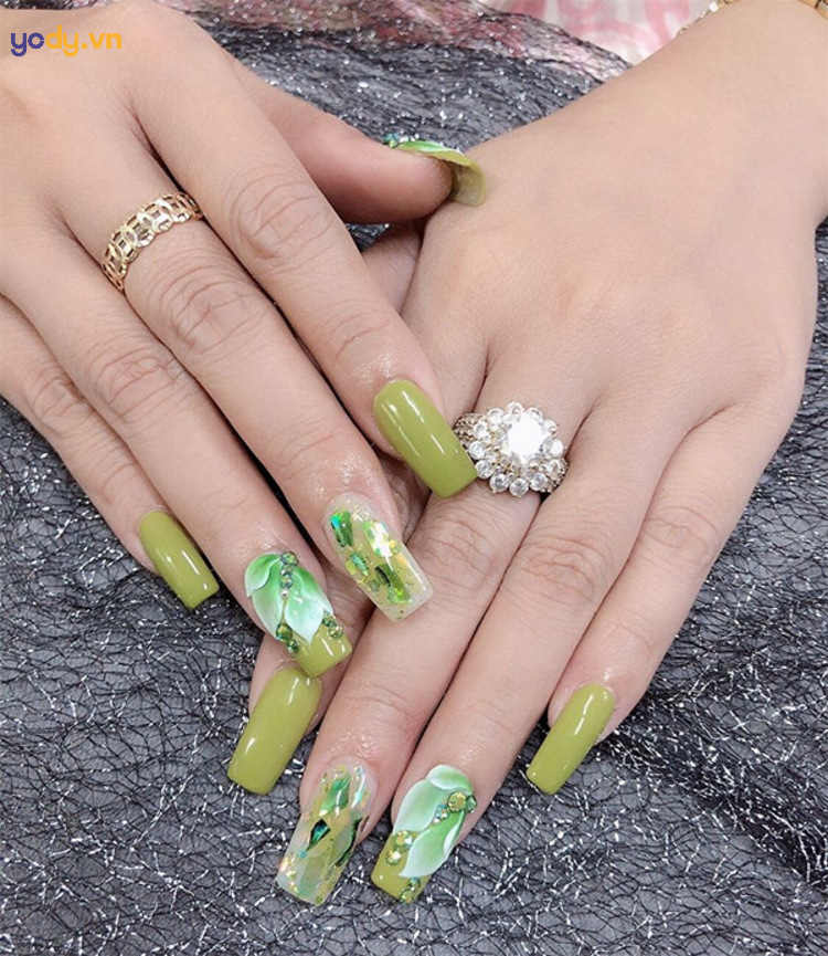 Mẫu nail đơn giản màu xanh bơ