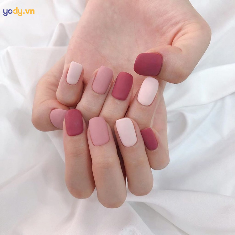 Nail style đơn giản màu hồng