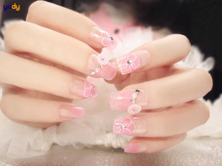 Mẫu nail sơn đầu móng hoa