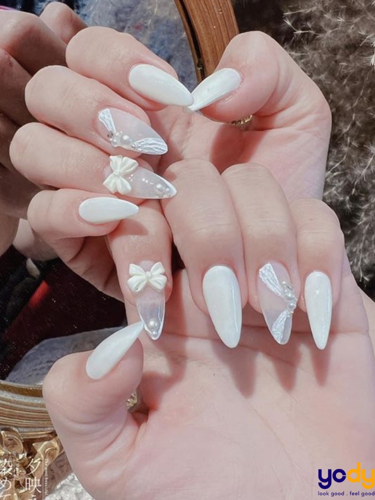 mẫu nail đính đá đẹp