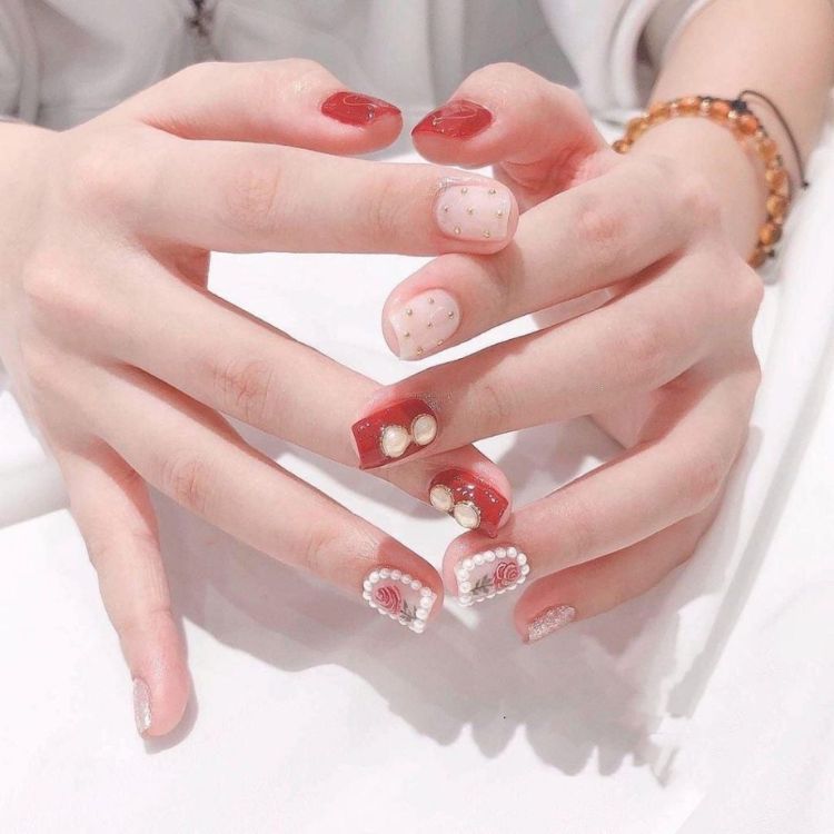 Mẫu nail cô dâu đơn giản