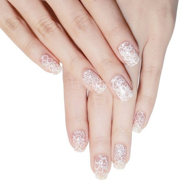 Mẫu nail cô dâu hoạ tiết ren