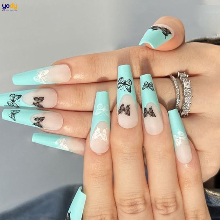 Nail màu xanh ngọc hoạt tiết nơ