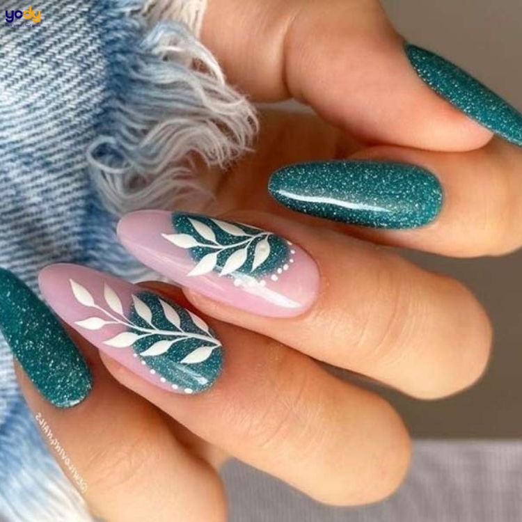 Nail màu xanh ngọc vẽ 