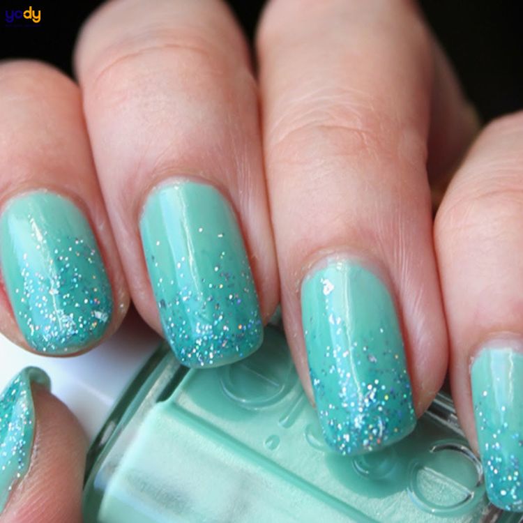  Nail màu xanh ngọc mix kim tuyến 