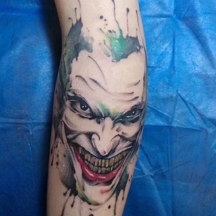 Hình xăm Joker cười