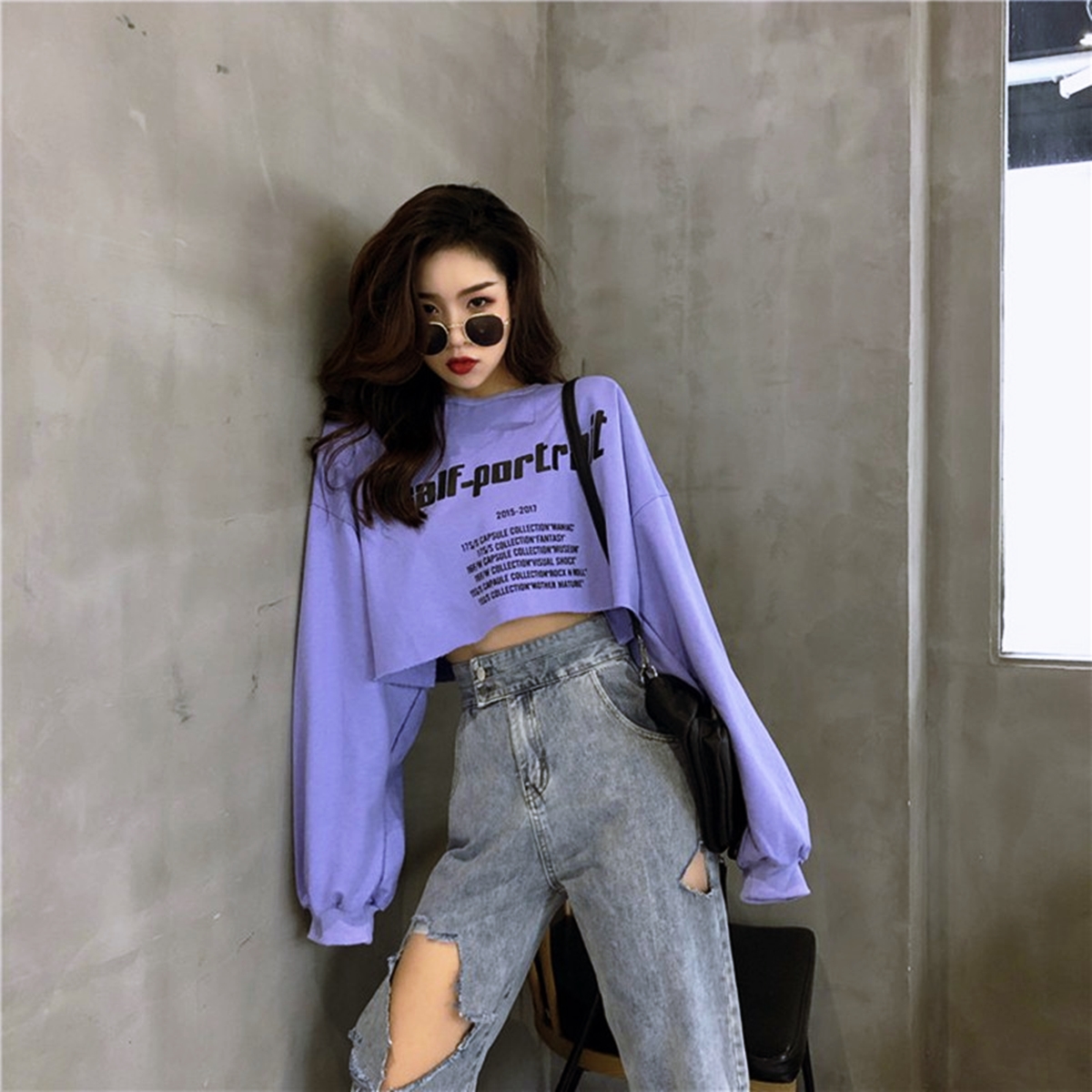 Áo sweater form rộng croptop