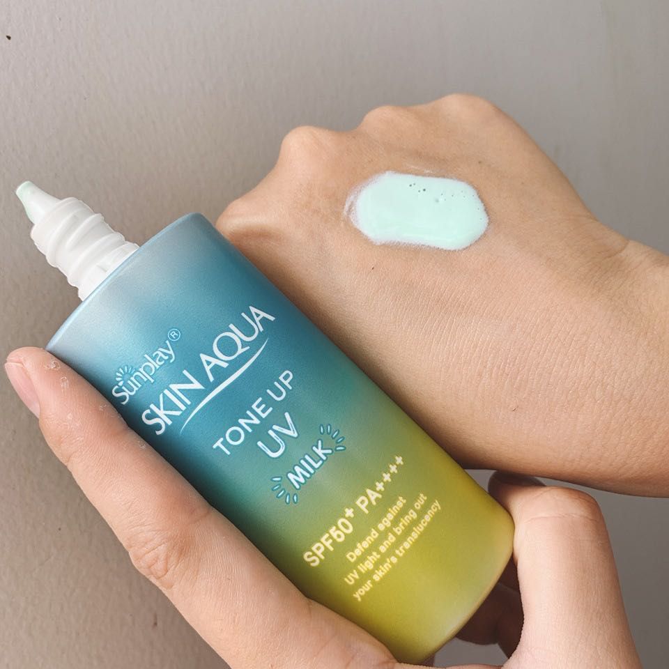 kem chống nắng skin aqua cho da dầu