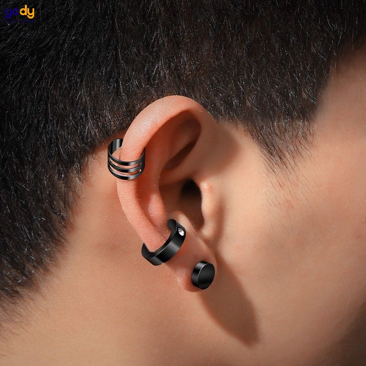 Xỏ khuyên tai nam piercing