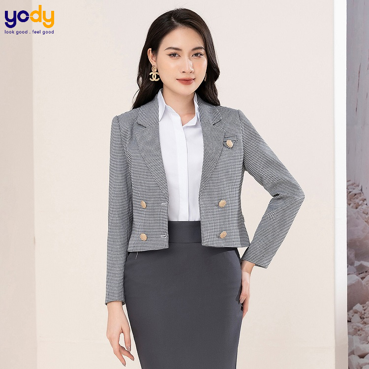 mẫu áo vest nữ kẻ caro