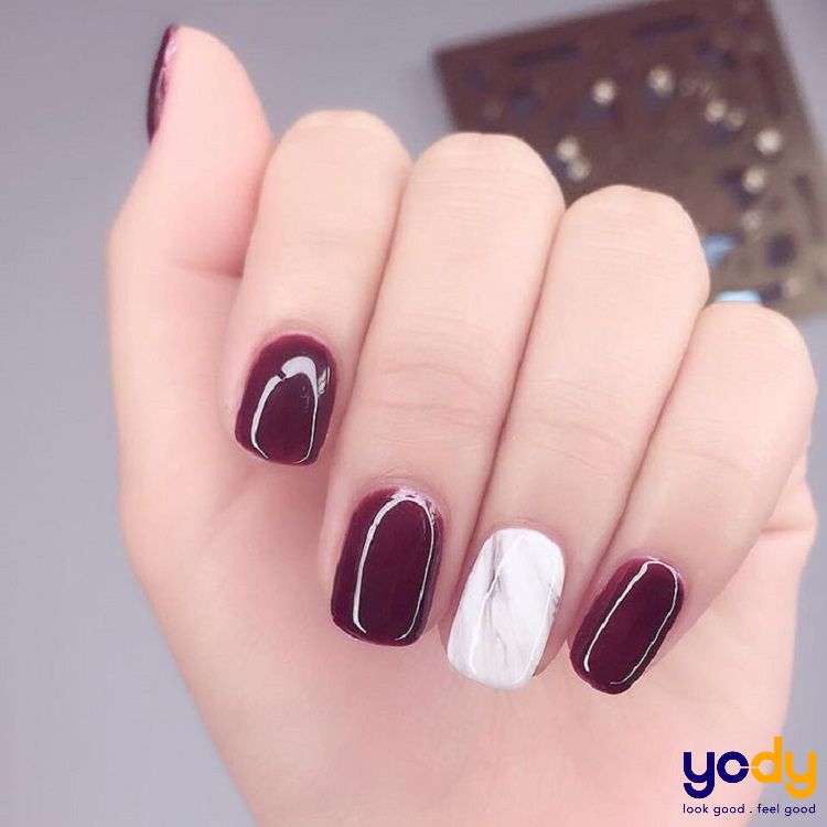 Bộ nail bóng bẩy và quyến rũ