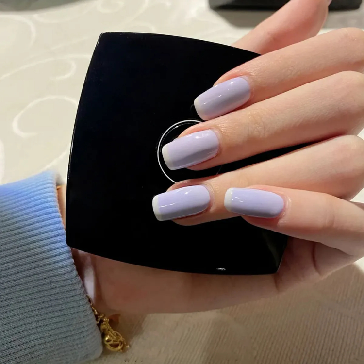 Làm nail giả màu tím pastel siêu đẹp