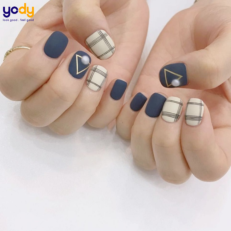 Mẫu nails ombre sành điệu đi biển