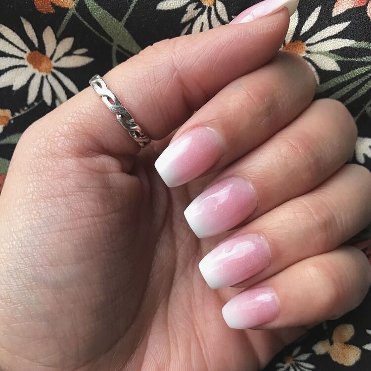 nail ombre hồng đẹp