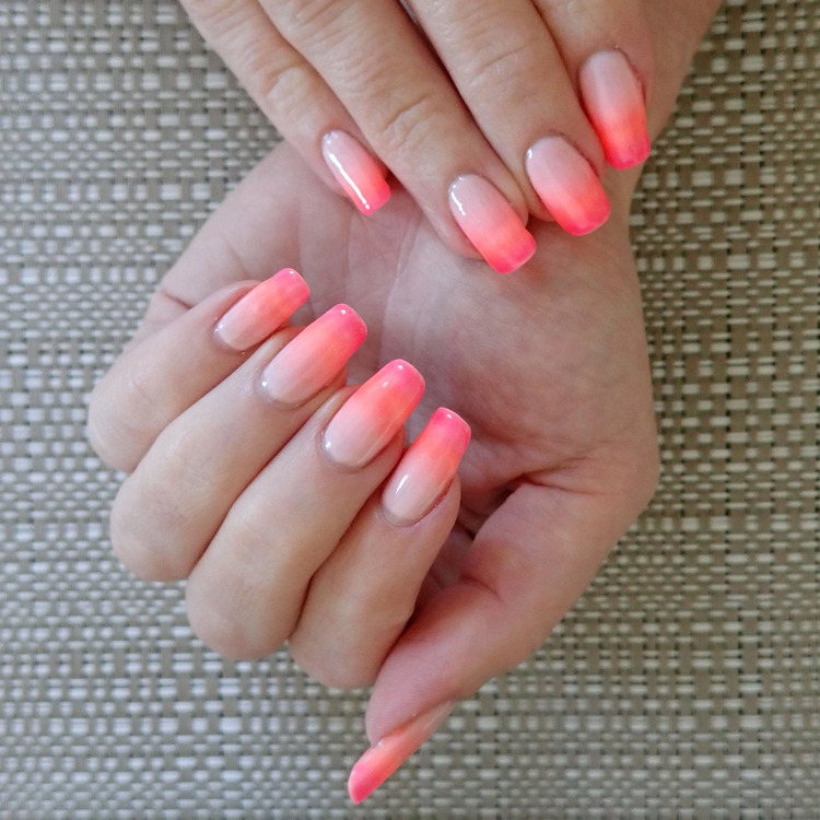 nail ombre hồng