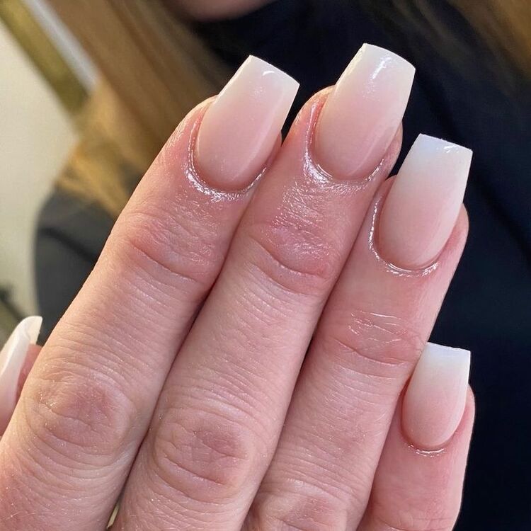 nail ombre hồng đẹp