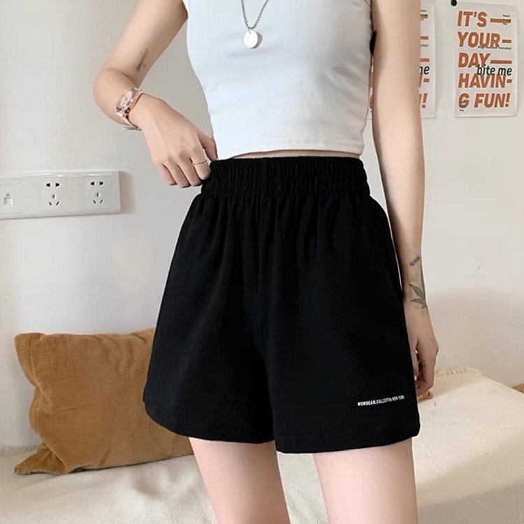 cách phối đồ với quần short nữ