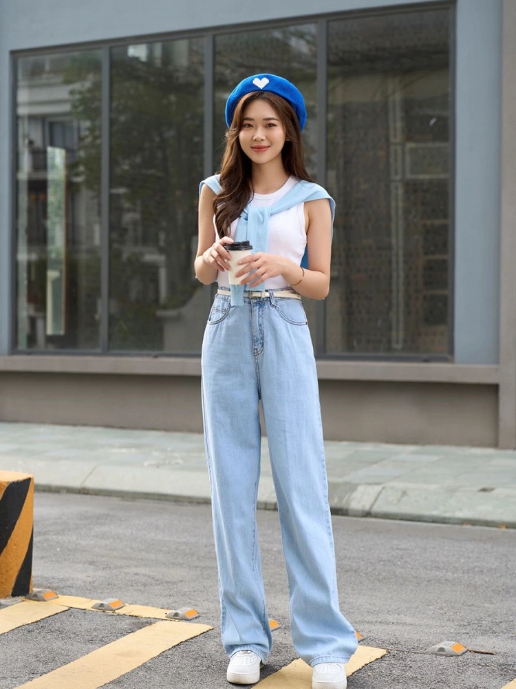Những mẫu quần ống rộng cho người thấp