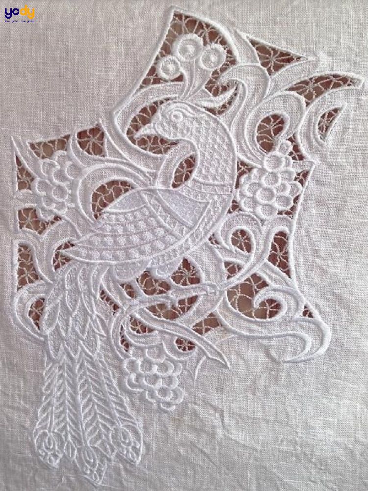 Vải ren thêu (Cutwork Lace)