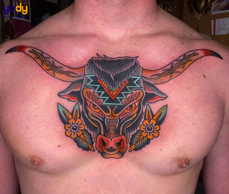 Tattoo hình đầu trâu màu sắc nổi bật