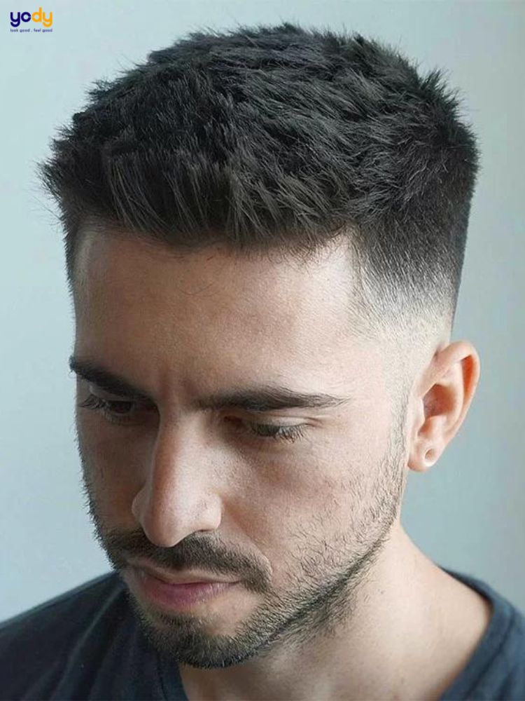 Cách sấy tóc tạo short quiff chuyên nghiệp như ngoài salon