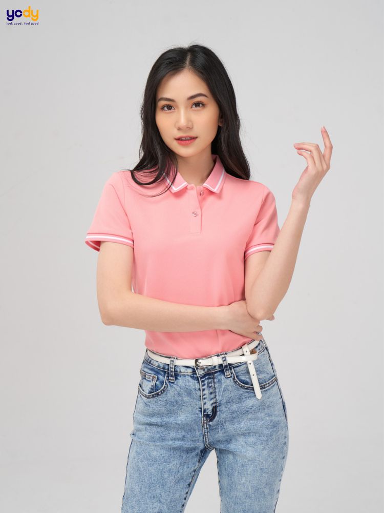 Thời trang đường phố khi phối hồng với màu denim